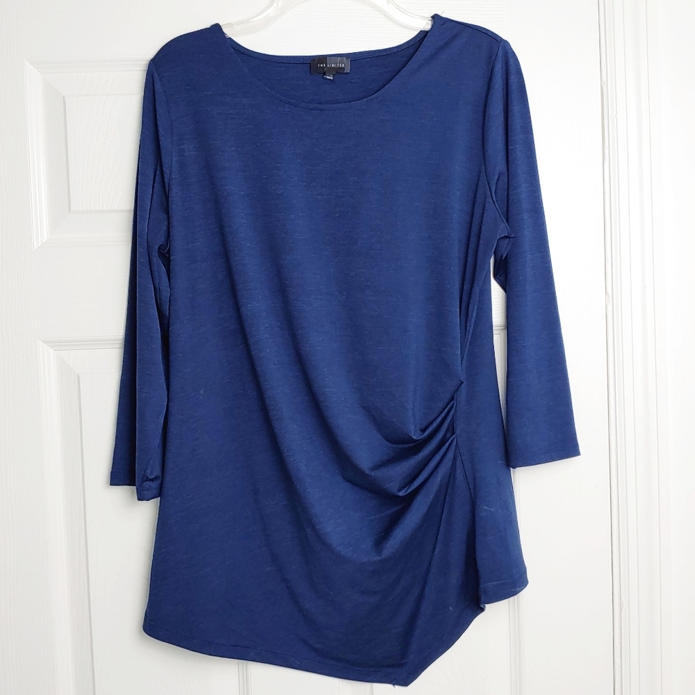 Limited gathered waist asymmetrical hem navy top